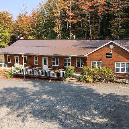 Domaine Des Montagnais Notre-Dame-Des-Bois Exterior foto